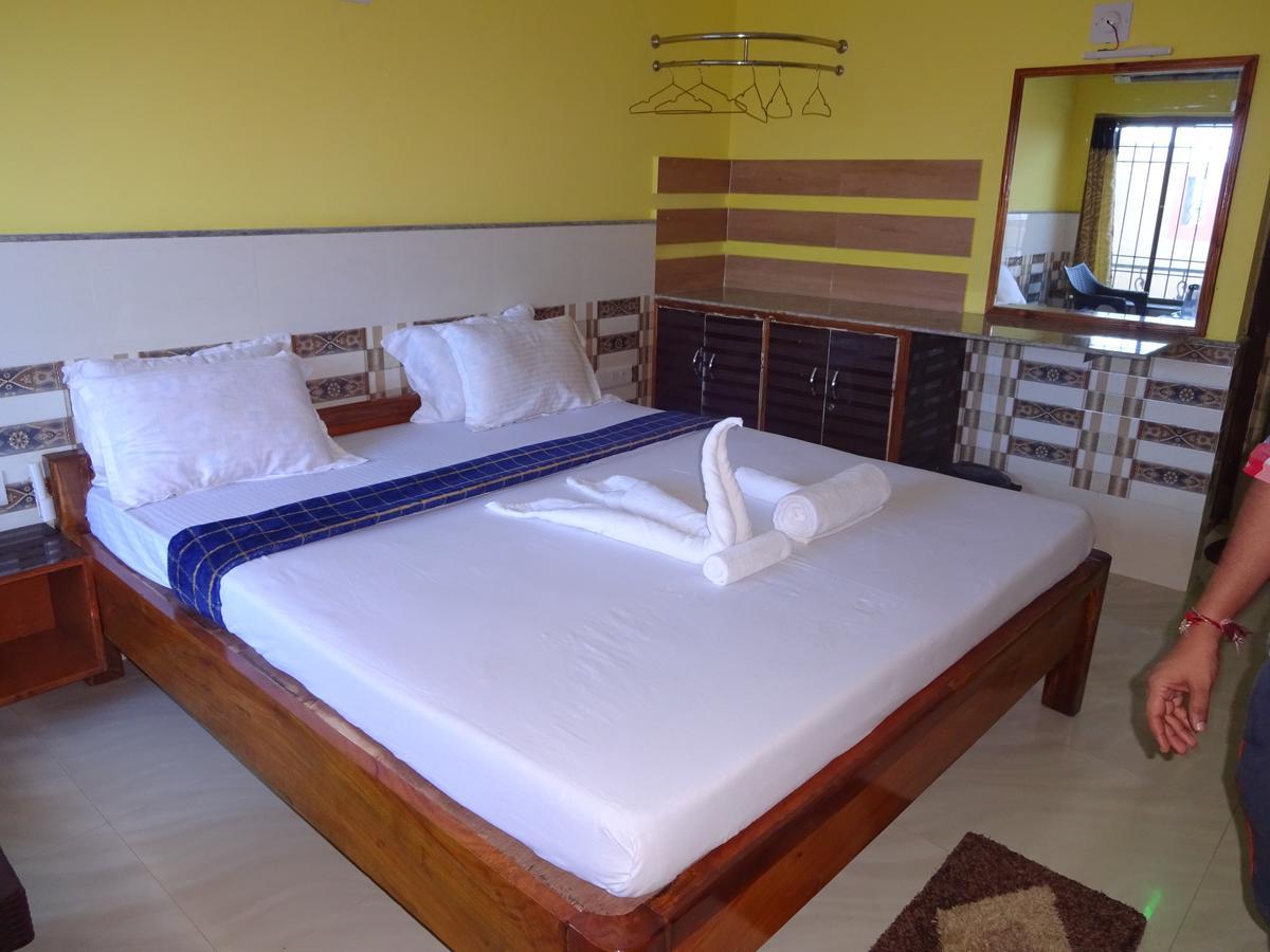 Hotel On Call Puri Laxmi Beach Resort Екстер'єр фото