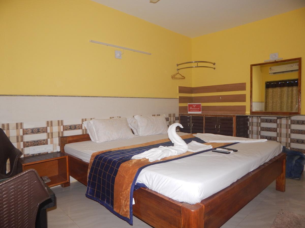Hotel On Call Puri Laxmi Beach Resort Екстер'єр фото