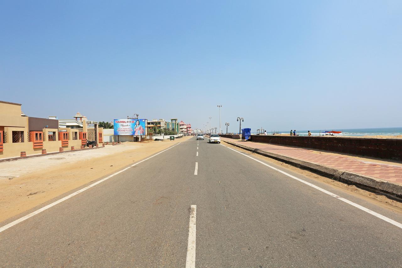 Hotel On Call Puri Laxmi Beach Resort Екстер'єр фото