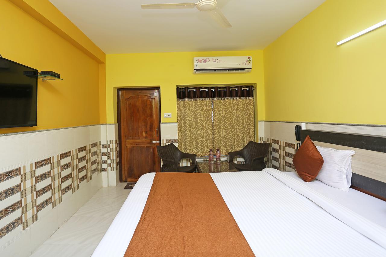 Hotel On Call Puri Laxmi Beach Resort Екстер'єр фото