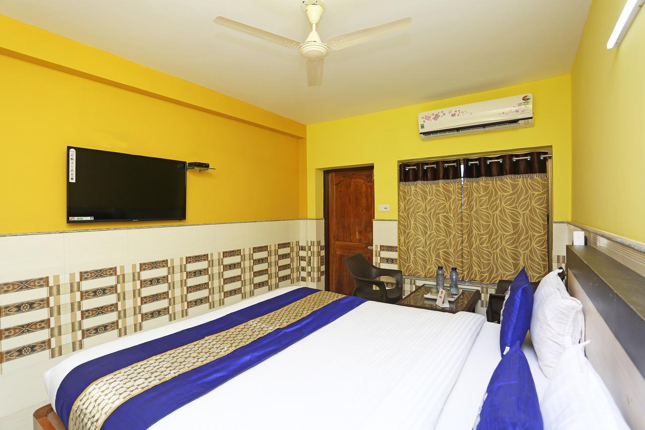Hotel On Call Puri Laxmi Beach Resort Екстер'єр фото