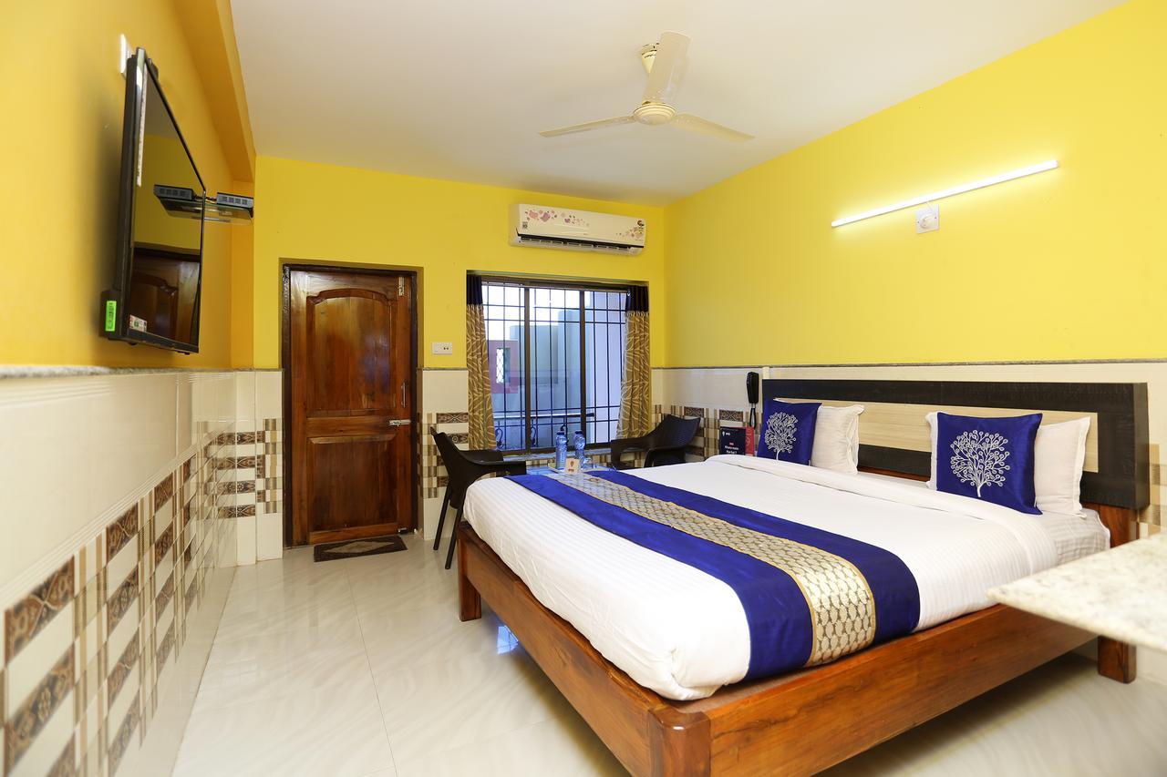 Hotel On Call Puri Laxmi Beach Resort Екстер'єр фото